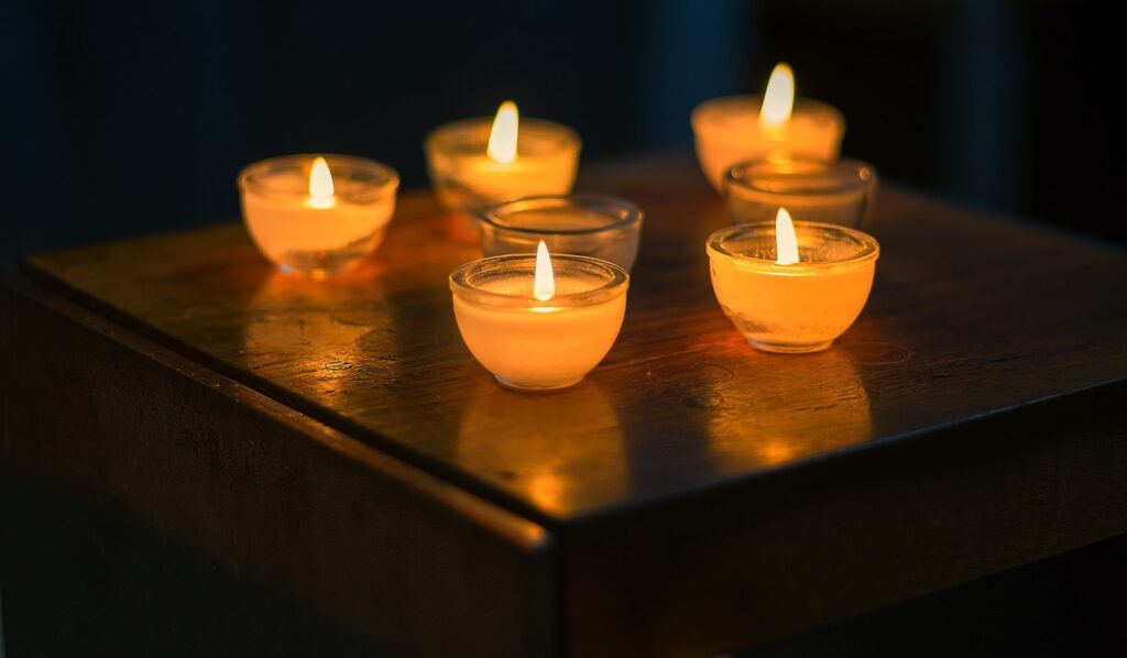 Anche tu accendi le candele in casa o in giardino per festeggiare Imbolc?